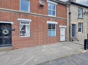 2 bedroom terraced house for sale in Eastgate Street, Bury St. Edmunds, IP33