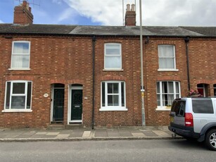 2 bedroom terraced house for sale in High Street, Stony Stratford, Milton Keynes, MK11
