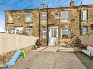 2 bedroom terraced house for sale in Oddy Place, Bradford, BD6