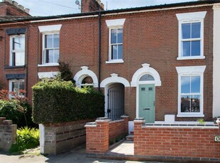 2 bedroom terraced house for sale in Onley Street, Norwich, NR2