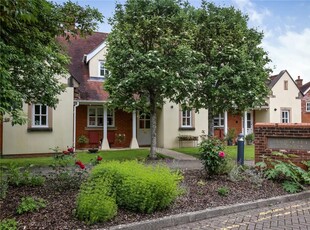 2 bedroom terraced house for sale in Worthy Road, Winchester, Hampshire, SO23