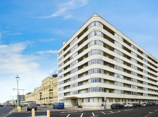 3 bedroom apartment for sale in Kings Road, Brighton, BN1