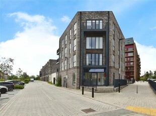 3 bedroom apartment for sale in Wharf Road, Chelmsford, Essex, CM2