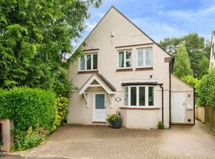 3 bedroom detached house for sale in Ambleside Drive, Headington, Oxford, OX3