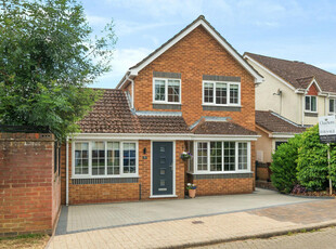 3 bedroom detached house for sale in Armada Close, Rownhams, Southampton, Hampshire, SO16