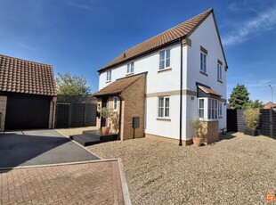 3 bedroom detached house for sale in Chatsfield, Werrington, Peterborough, PE4