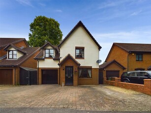 3 bedroom detached house for sale in James Way, Hucclecote, Gloucester, Gloucestershire, GL3