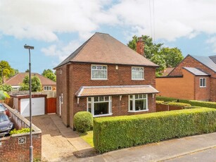 3 bedroom detached house for sale in Newstead Avenue, Mapperley, Nottingham, NG3