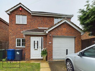 3 bedroom detached house for sale in Thorne Road , , Doncaster , DN2