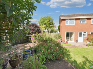 3 bedroom end of terrace house for sale in Chancel Lane, Exeter, EX4