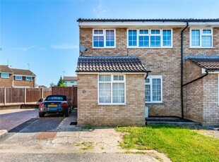 3 bedroom end of terrace house for sale in Heather Court, Chelmsford, Essex, CM1