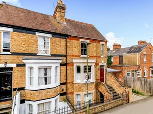 3 bedroom end of terrace house for sale in Hurst Street, East Oxford, OX4