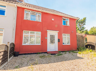 3 bedroom end of terrace house for sale in Lubbock Close, Norwich NR2