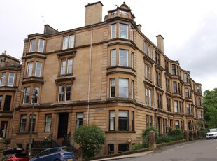 3 bedroom flat for rent in Partickhill Road, Hyndland, Glasgow, G11