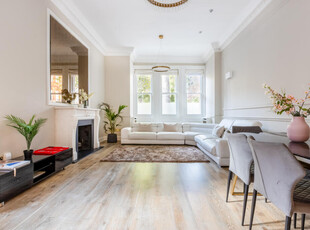 3 bedroom flat for rent in Sloane Gardens, Chelsea, SW1W