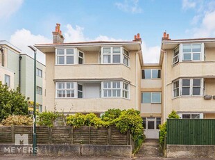 3 bedroom flat for sale in Chatfield Court, 10 Boscombe Spa Road, Bournemouth, BH5