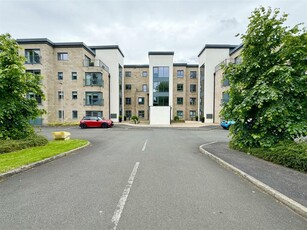 3 bedroom flat for sale in Silvertrees Gardens, Bothwell, Glasgow, G71