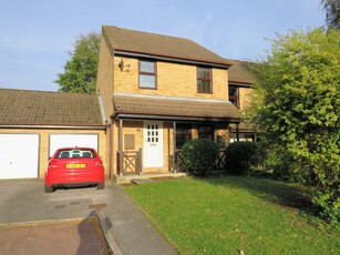 3 bedroom house for rent in Fallowfield Close, Weavering, MAIDSTONE, ME14