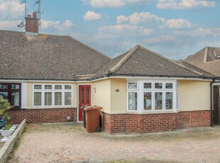 3 bedroom semi-detached bungalow for sale in Clavering Gardens, West Horndon, Brentwood, CM13