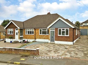 3 bedroom semi-detached bungalow for sale in Westbourne Drive, Brentwood, CM14