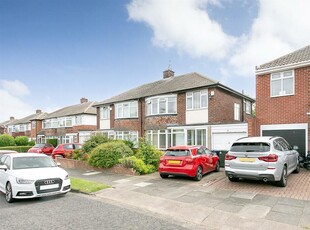 3 bedroom semi-detached house for rent in Montagu Avenue, Gosforth, Newcastle upon Tyne, NE3