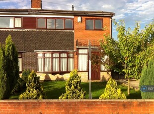 3 bedroom semi-detached house for rent in Stapleton Crescent, Stoke-On-Trent, ST3