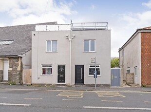 3 bedroom semi-detached house for sale in Belle Vue Road, Easton, Bristol, BS5