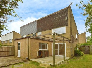 3 bedroom semi-detached house for sale in Buckley Court, Stony Stratford, Milton Keynes, MK11