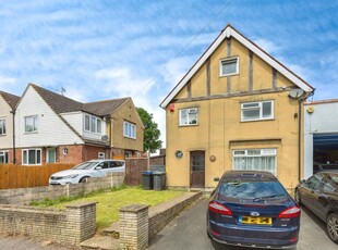 3 bedroom semi-detached house for sale in Cockering Road, CANTERBURY, CT1