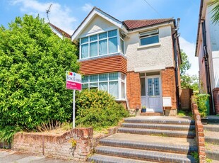 3 bedroom semi-detached house for sale in Norfolk Road, Southampton, SO15