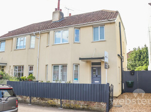 3 bedroom semi-detached house for sale in Whitehall Road, Norwich NR2