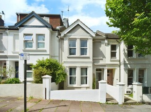 3 bedroom terraced house for sale in Bernard Road, Brighton, BN2