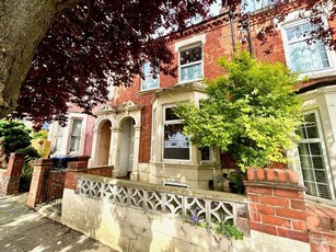 3 bedroom terraced house for sale in Bostock Avenue, Abington, Northampton NN1