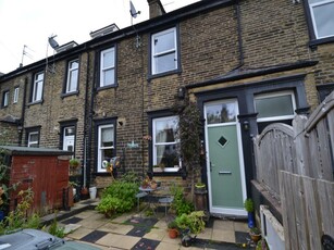 3 bedroom terraced house for sale in Cobden Street, Clayton, Bradford, BD14