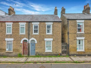 3 bedroom terraced house for sale in Kingston Street, Cambridge, CB1