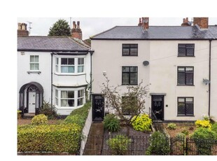 3 bedroom terraced house for sale in Station Road, Bawtry, DN10