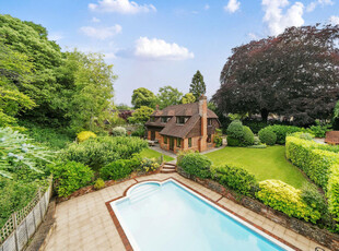 4 bedroom detached house for sale in Christchurch Road, Winchester, Hampshire, SO23