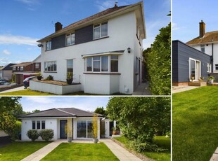 4 bedroom detached house for sale in Crescent Drive South, Woodingdean, Brighton, BN2
