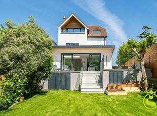 4 bedroom detached house for sale in HARBOUR VIEWS - Harbour View Road, Lower Parkstone, Poole BH14