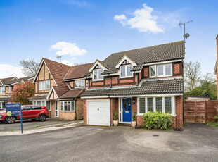 4 bedroom detached house for sale in Kensington Close, Lower Earley, Reading, RG6