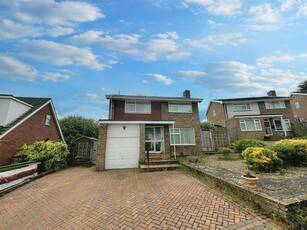 4 bedroom detached house for sale in Lilac Close, Eastbourne, BN22