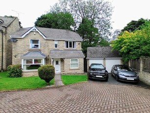 4 bedroom detached house for sale in Oakleigh Road, Clayton, BD14
