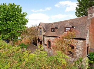 4 bedroom detached house for sale in Quarry Road, Winchester, Hampshire, SO23
