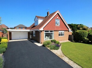4 bedroom detached house for sale in Riverhead, Sprotbrough, Doncaster, South Yorkshire, DN5