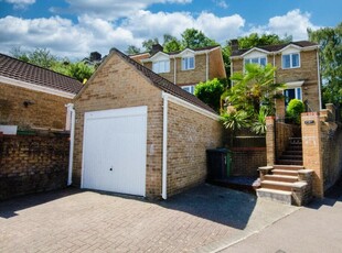 4 bedroom detached house for sale in September Close, Southampton, Hampshire, SO30