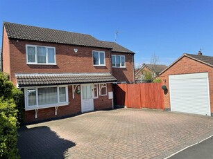 4 bedroom detached house for sale in Victor Road, Glenfield, Leics, LE3