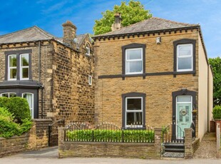 4 bedroom detached house for sale in Victoria Road, Morley, Leeds, West Yorkshire, LS27