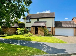4 bedroom detached house for sale in Vincent Drive, Westminster Park, Chester, CH4