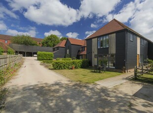 4 bedroom end of terrace house for sale in Folly Farm Gardens, Canterbury, CT2