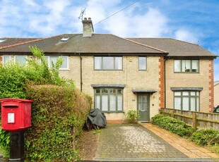 4 bedroom end of terrace house for sale in Vinery Road, Cambridge, CB1